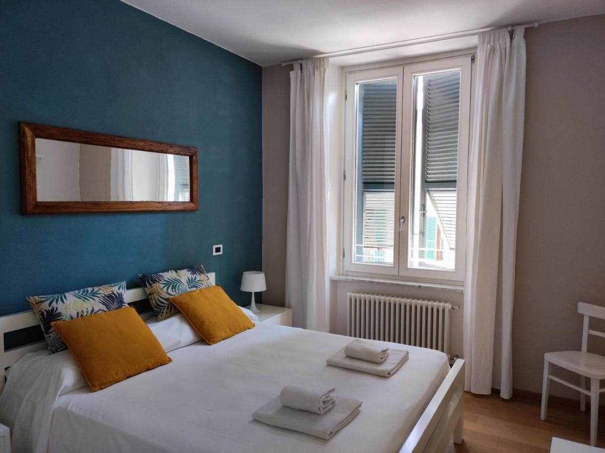 Santa Marta Rooms เวอนาซซา ภายนอก รูปภาพ
